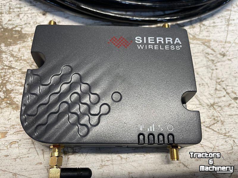 Systèmes et accessoires de GPS Trimble GPS antenne type 372 met modem en RTK unlock