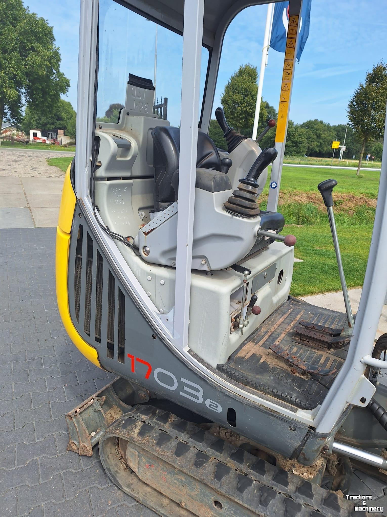 Mini pelleteuse Wacker Neuson Wacker Neuson kraan                                 1703