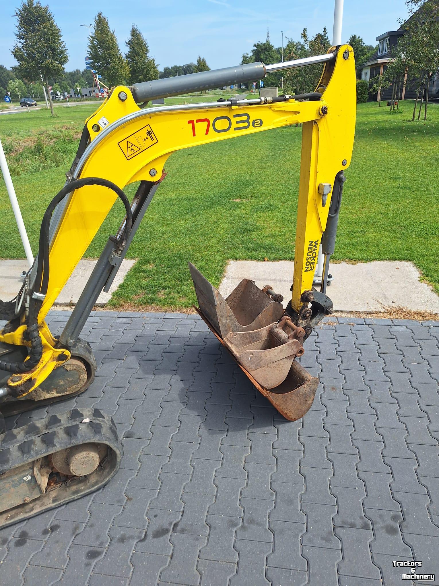 Mini pelleteuse Wacker Neuson Wacker Neuson kraan                                 1703