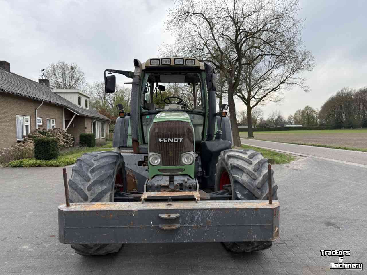 Tracteur Fendt 815 vario