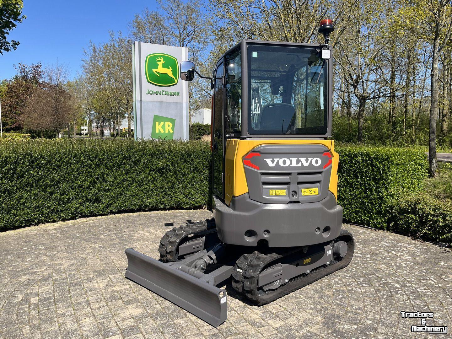 Pelleteuse Volvo EC 27D