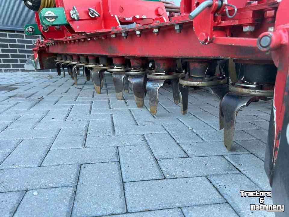 Semoir Kverneland Zaaicombinatie Rotorkopeg NG-M 140 & DA Pneumatische zaaimachine