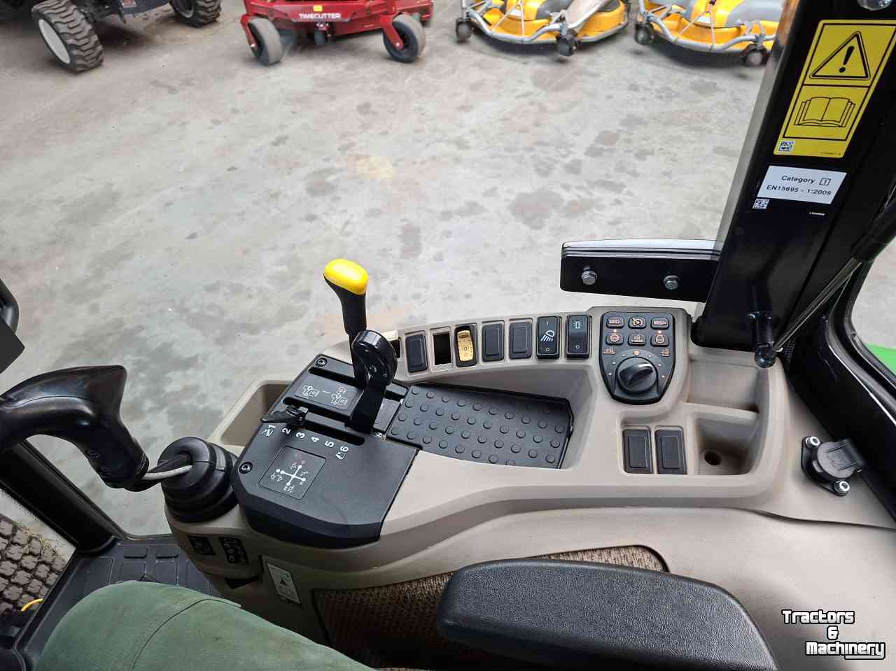 Tracteur pour horticulture John Deere 3046R