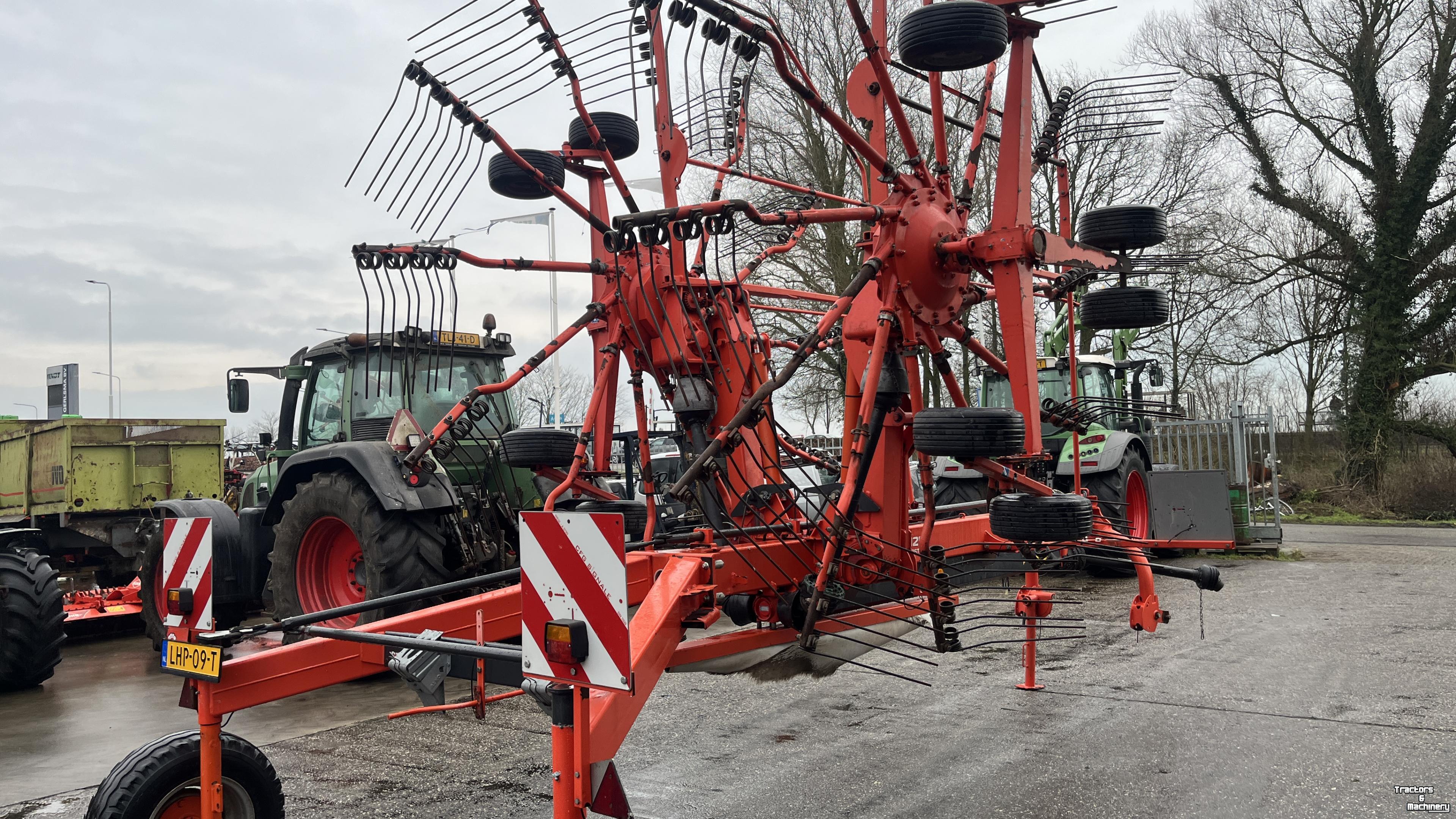 Andaineur Kuhn Kuhn GA 8121