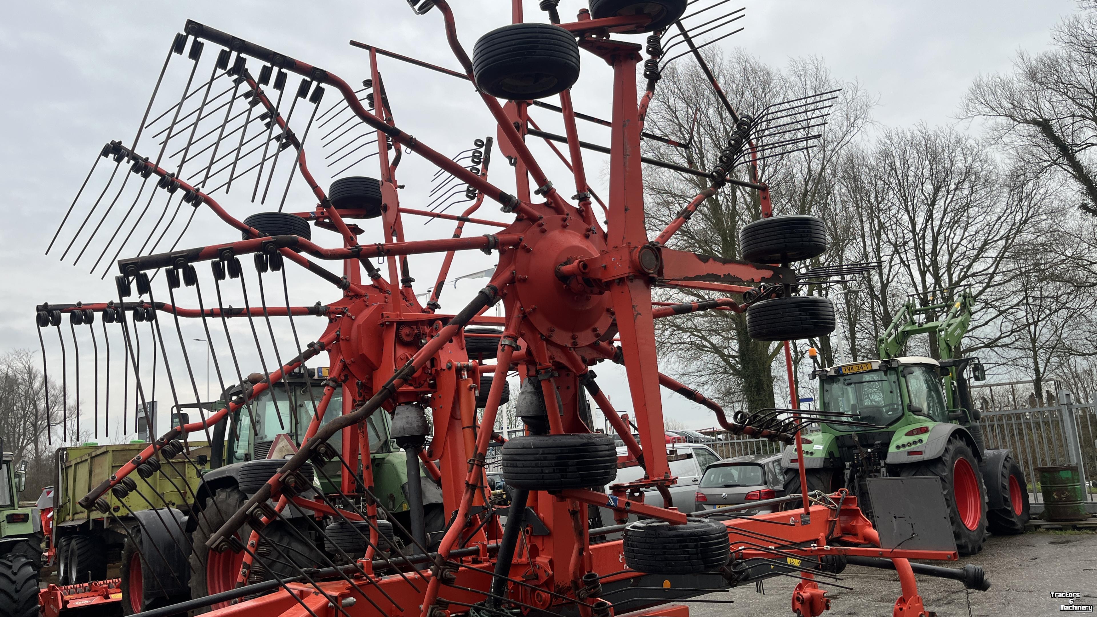 Andaineur Kuhn Kuhn GA 8121