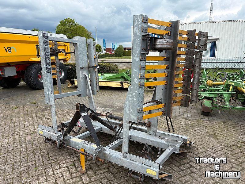 Aérateur de prairie Joskin EB 480 R 3S