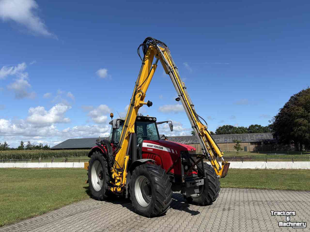 Tracteur Massey Ferguson 6490 met herder MBK503LSH