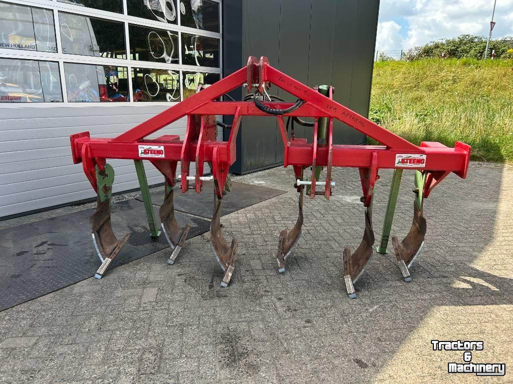 Cultivateur  Steeno VZDM 6-tanden voorzetwoeler