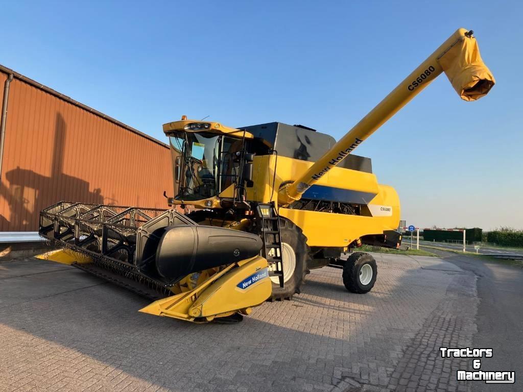 Moissonneuse batteuse New Holland CS 6080