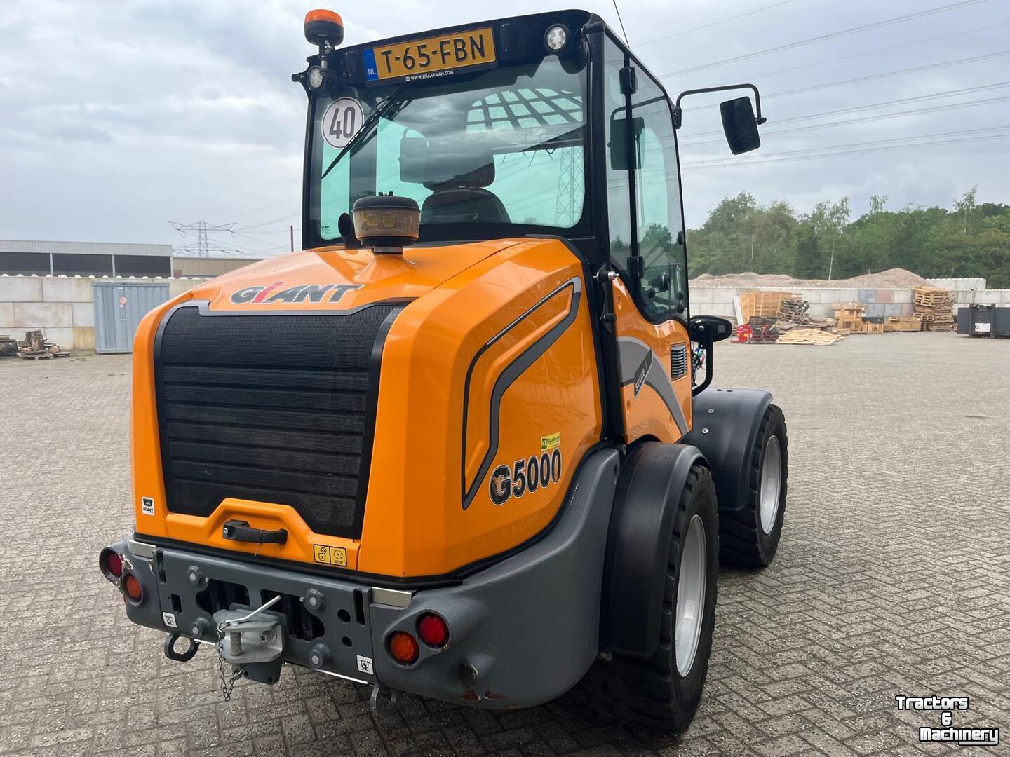 Chargeuse sur pneus Giant G5000