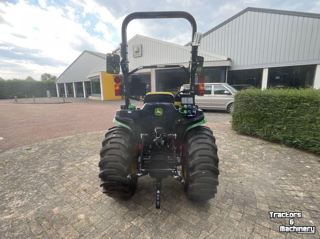 Tracteur pour vignes et vergers John Deere 3038E