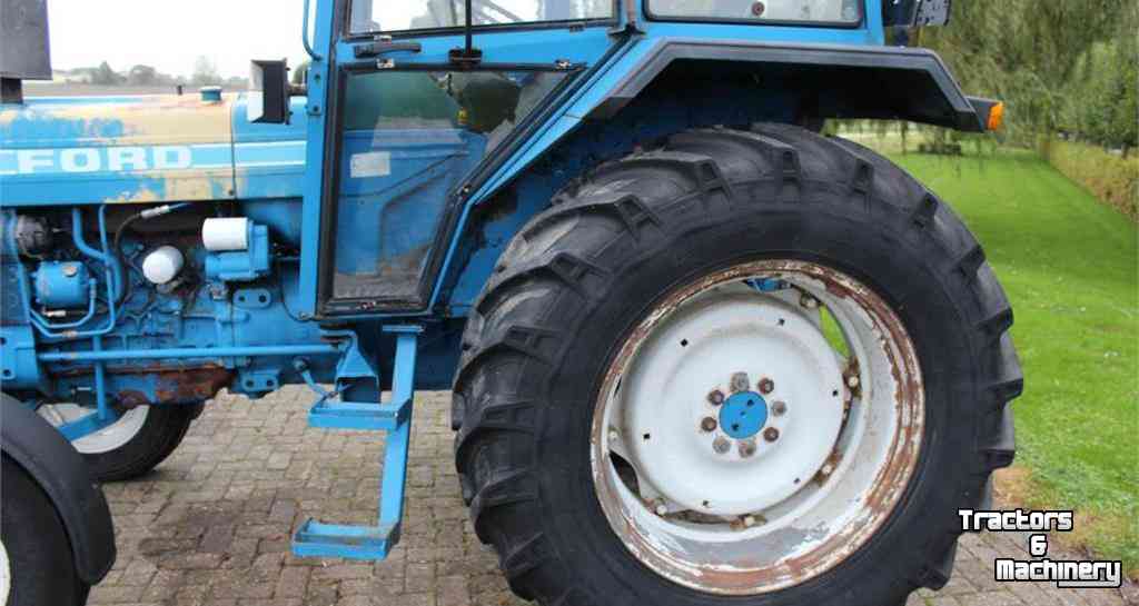 Tracteurs Ford 5610 2WD