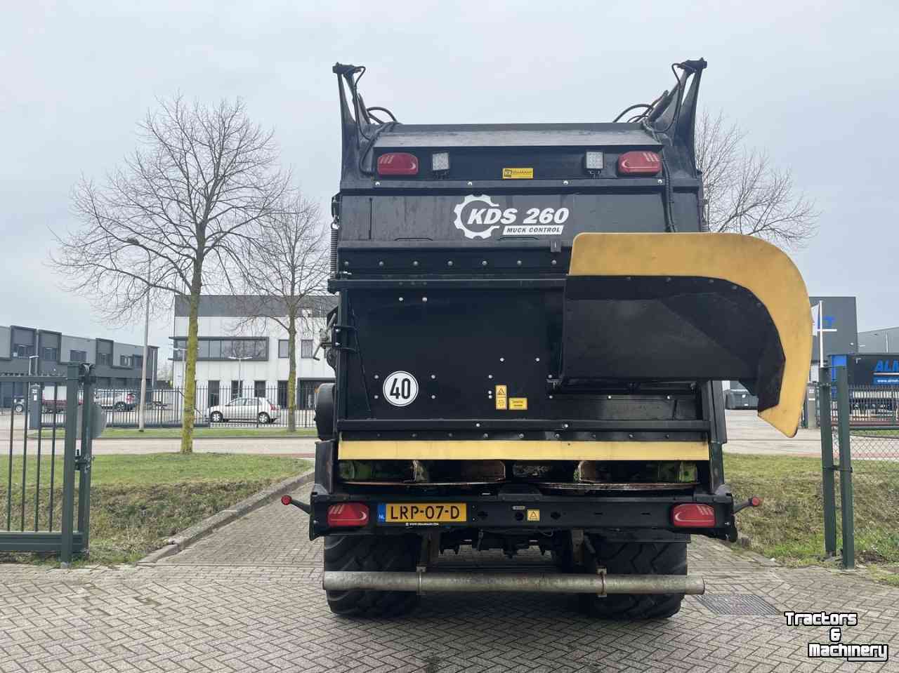 Epandeur de fumier Fliegl KDS 260