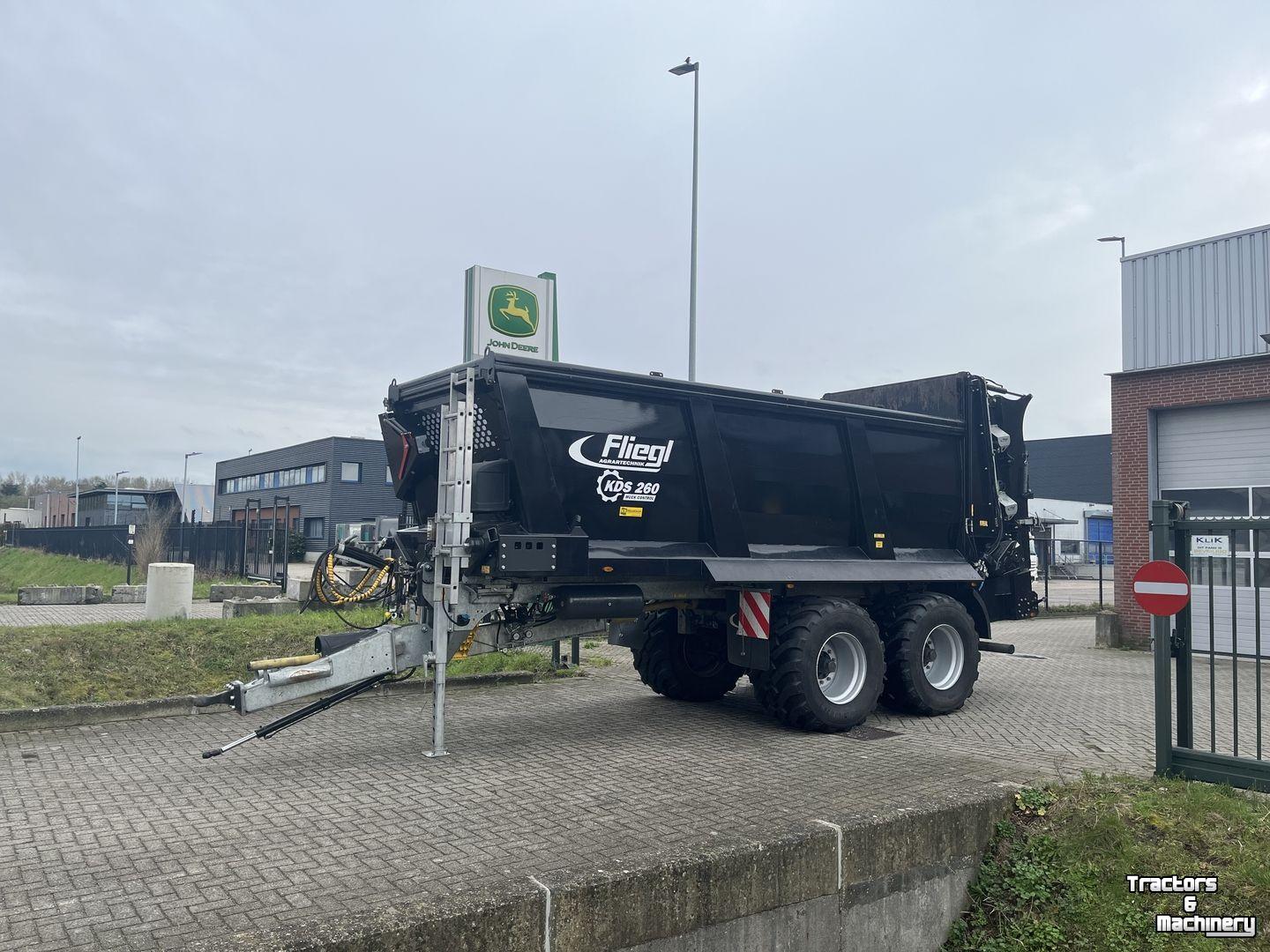 Epandeur de fumier Fliegl KDS 260