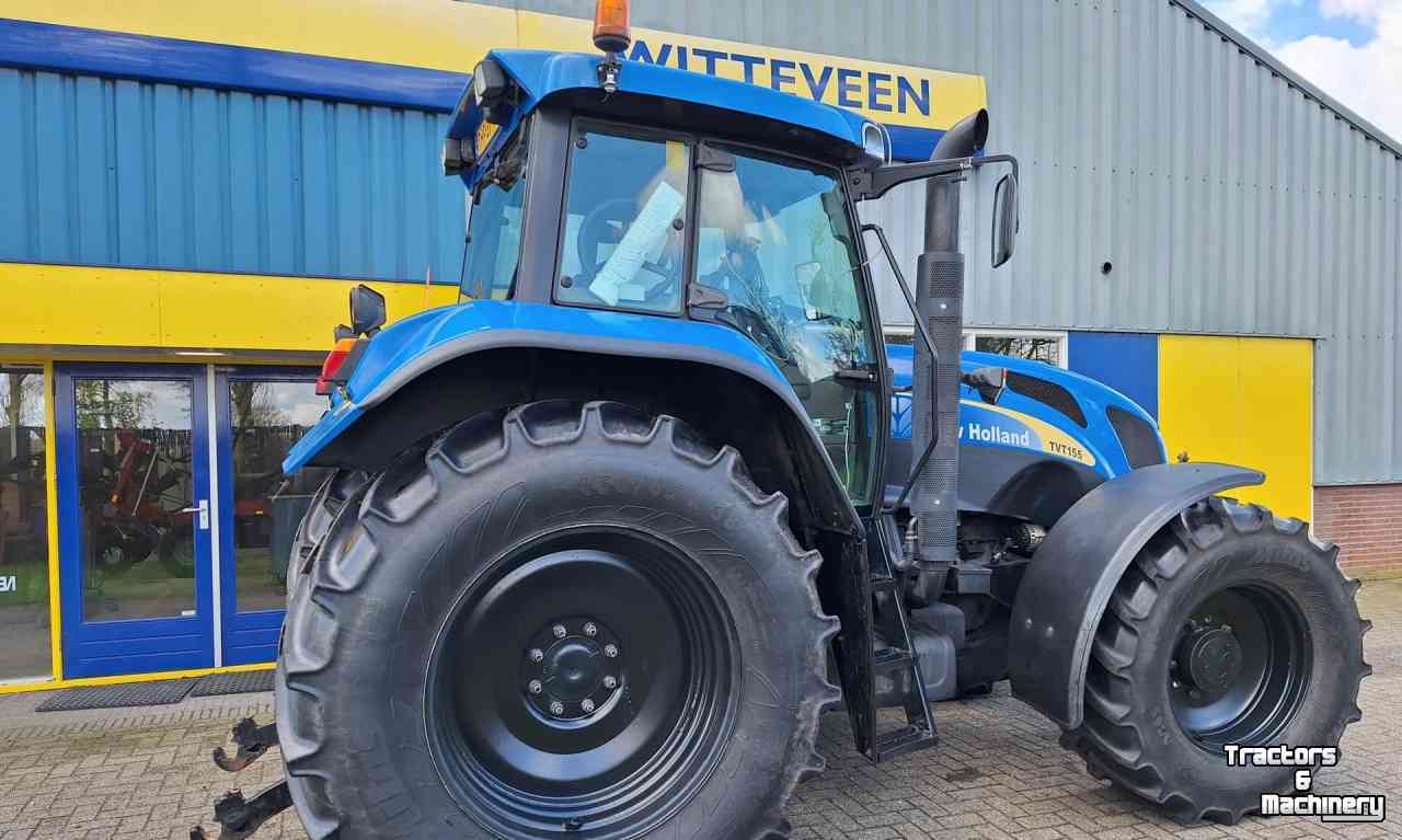 Tracteurs New Holland TVT155