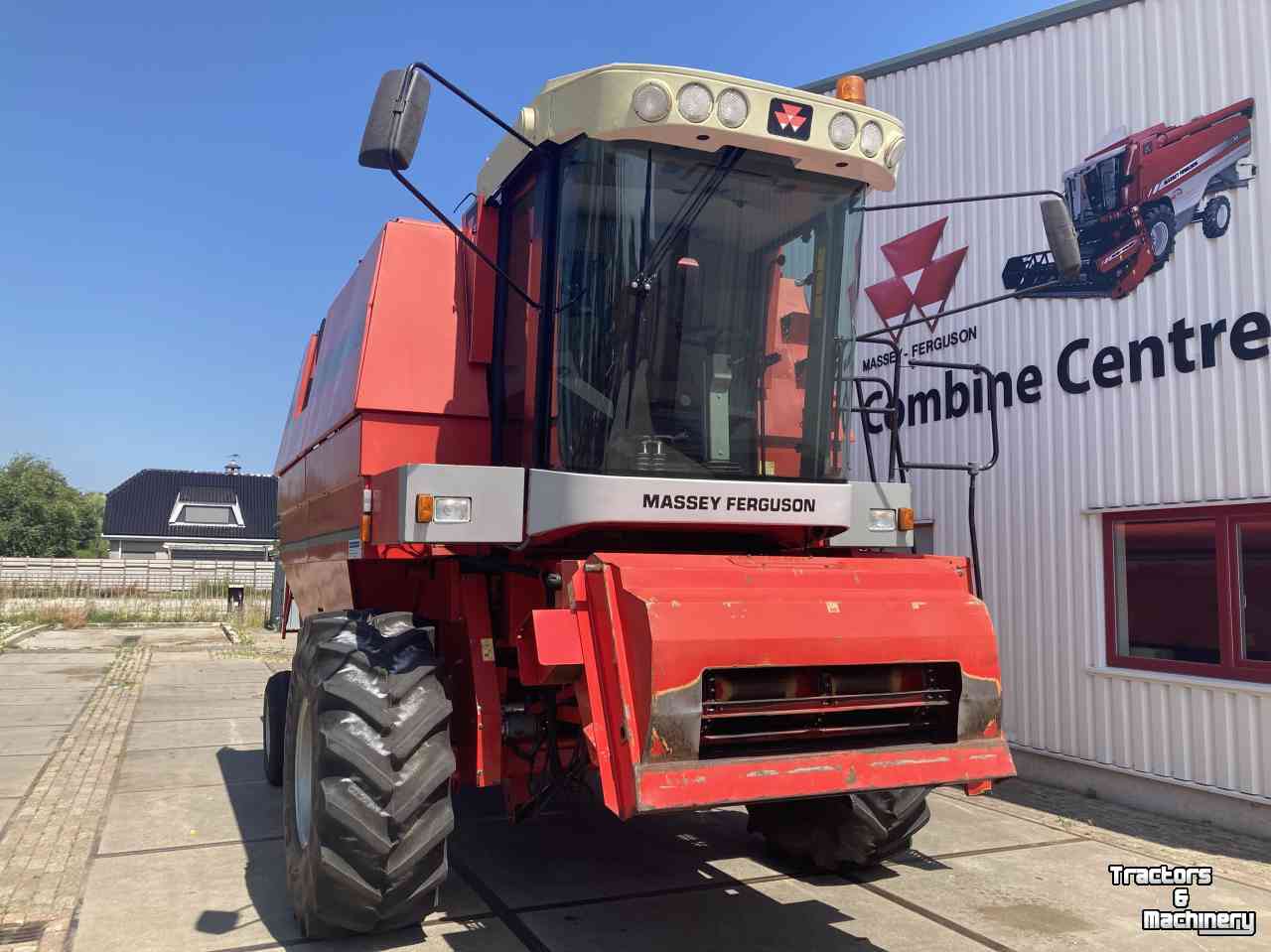 Moissonneuse batteuse Massey Ferguson 30 DV II