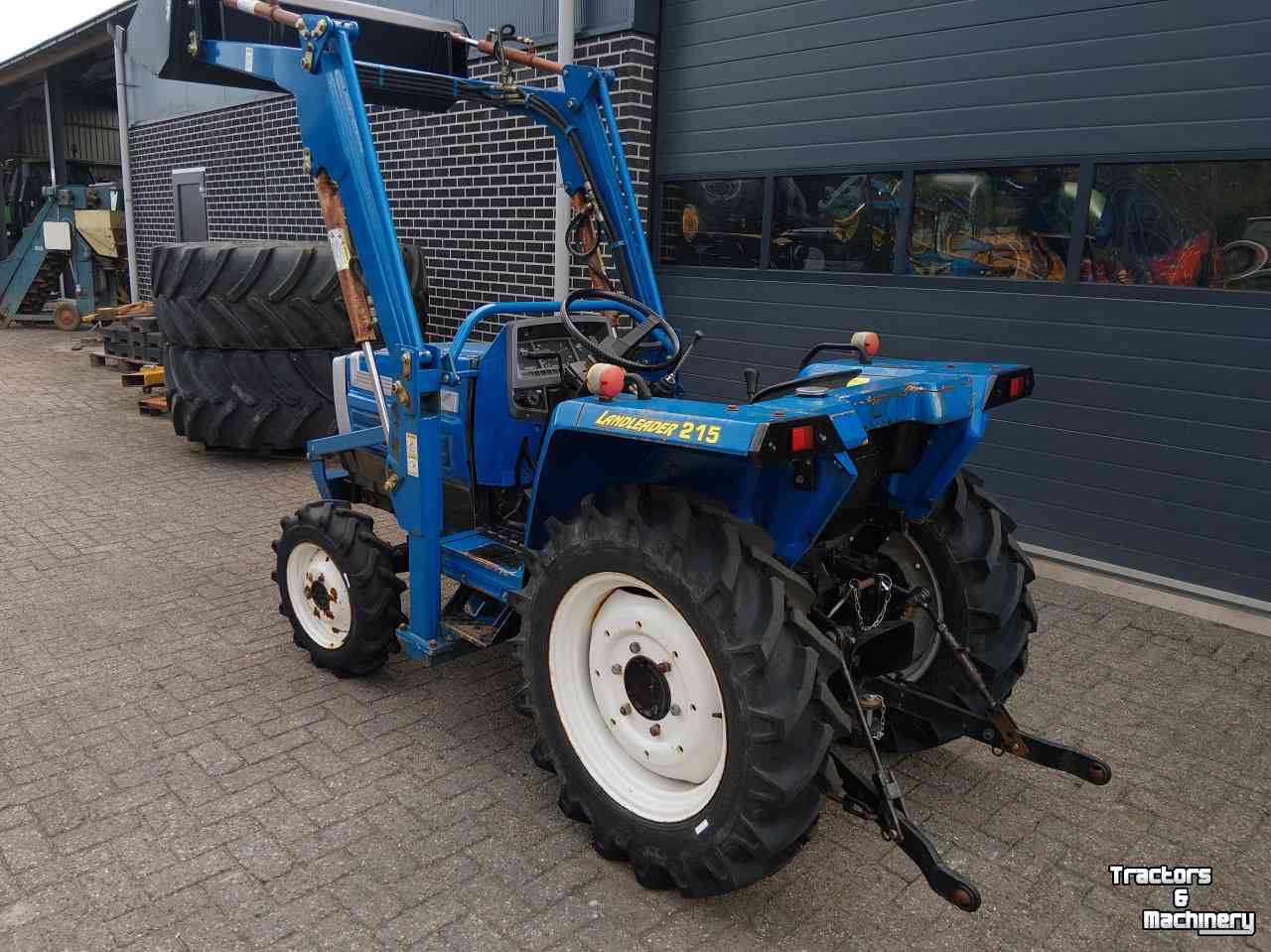 Tracteur pour horticulture Iseki Landleader 215 met voorlader en stuurbekrachtiging