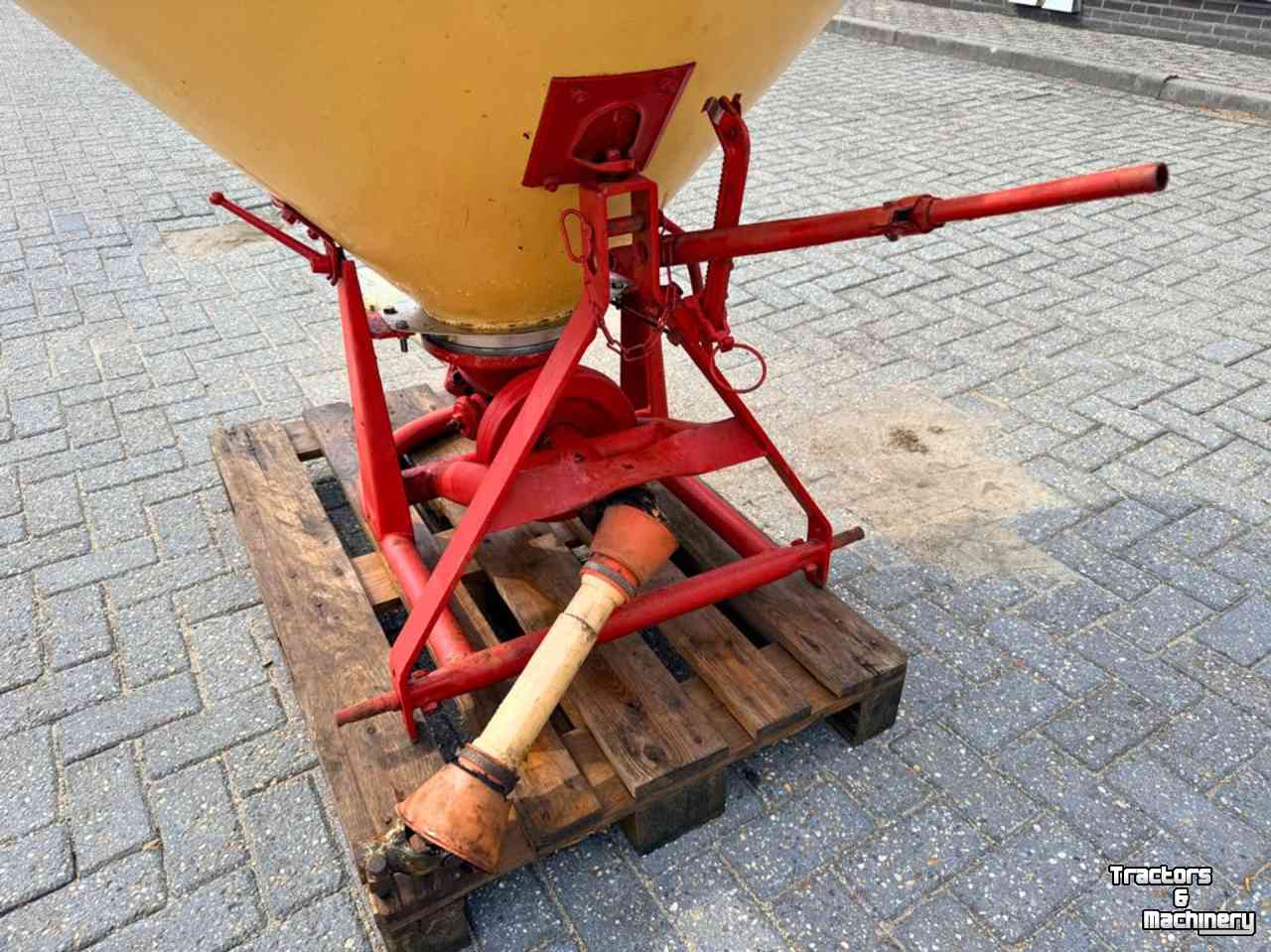 Distributeur d‘engrais Vicon PS603 Pendelstrooier
