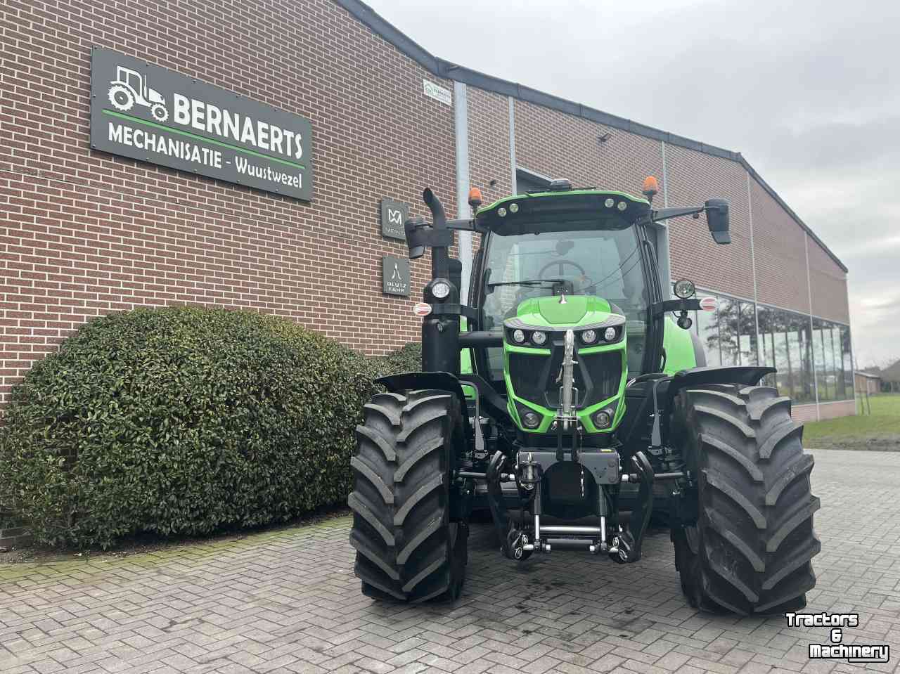 Tracteur Deutz-Fahr 6130.4 TTV
