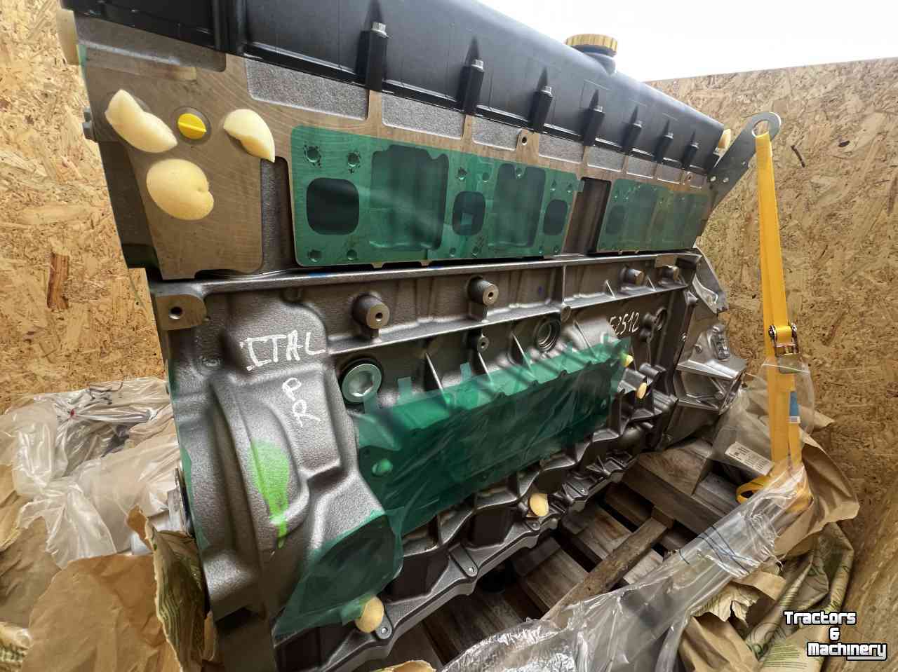 Moissonneuse batteuse Case-IH FPT Motor Long Block 6cil F3BFE613D Parts no:5802216957R