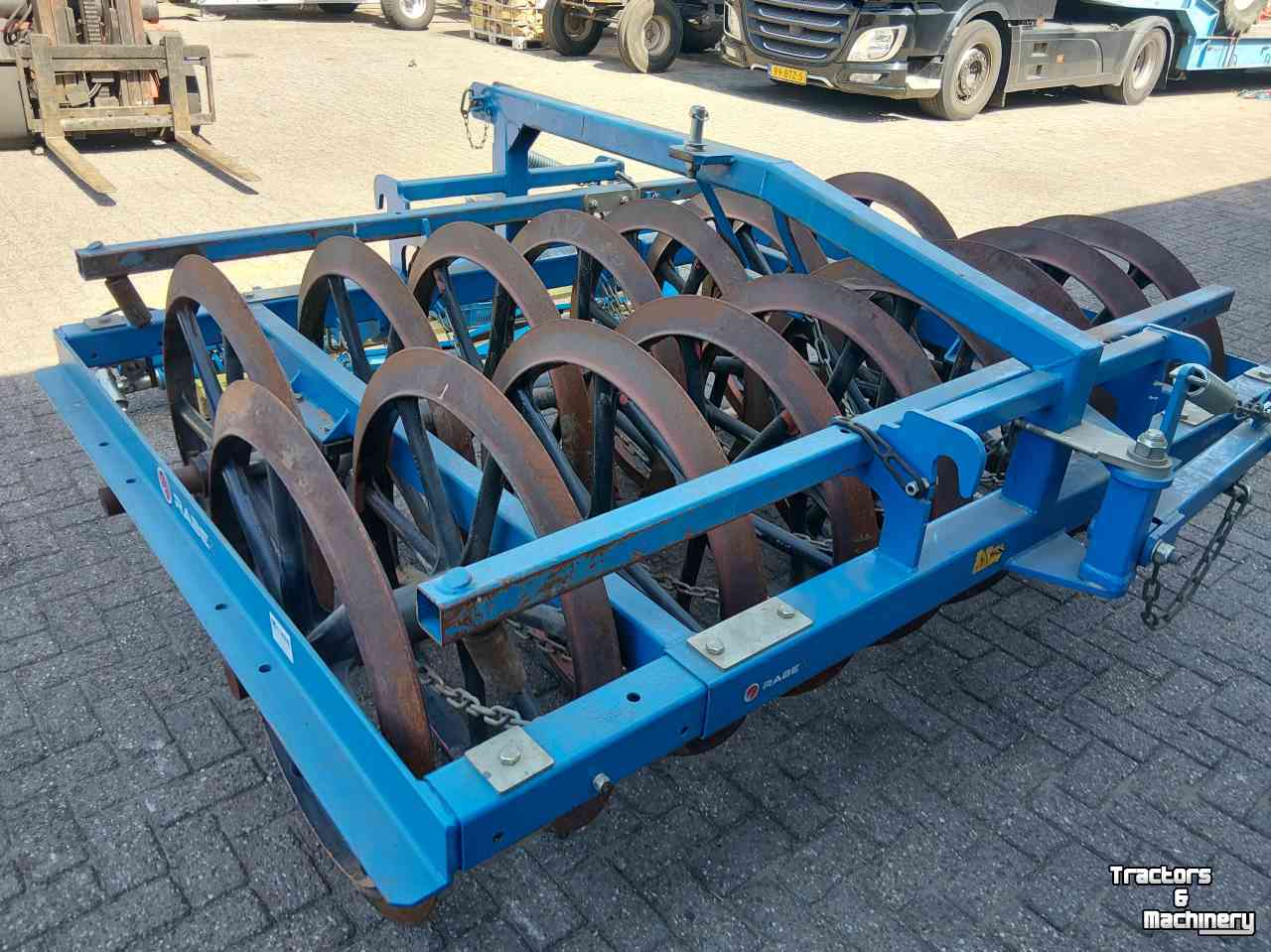 Rouleau compacteur latérale / avant Rabe DUPA 900/17 W-255 45 graden Vorenpakker voor 5 schaar ploeg