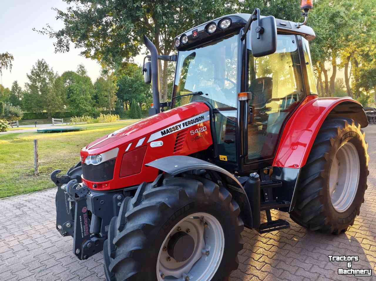 Tracteur Massey Ferguson 5420