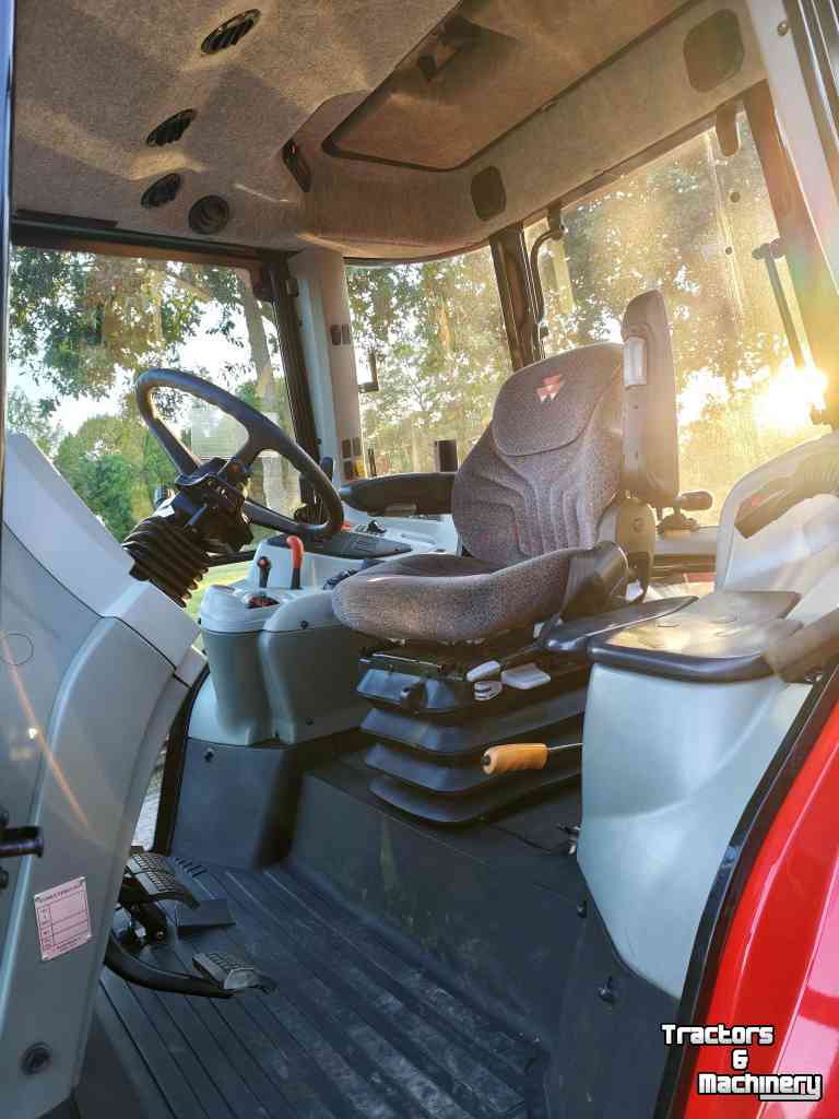 Tracteur Massey Ferguson 5420