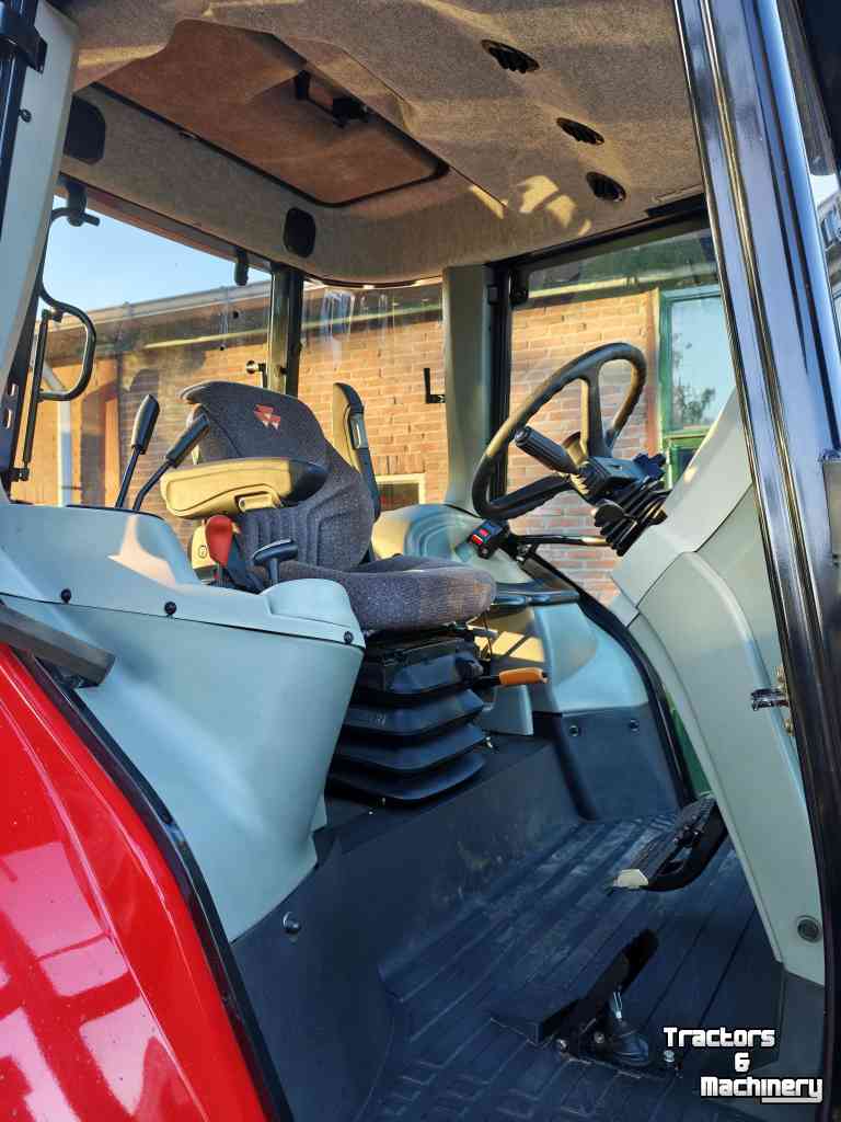Tracteur Massey Ferguson 5420