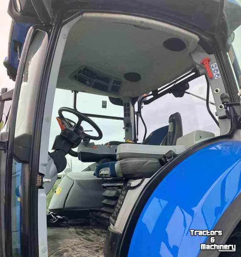 Tracteurs New Holland T 7.225 Tractor Traktor