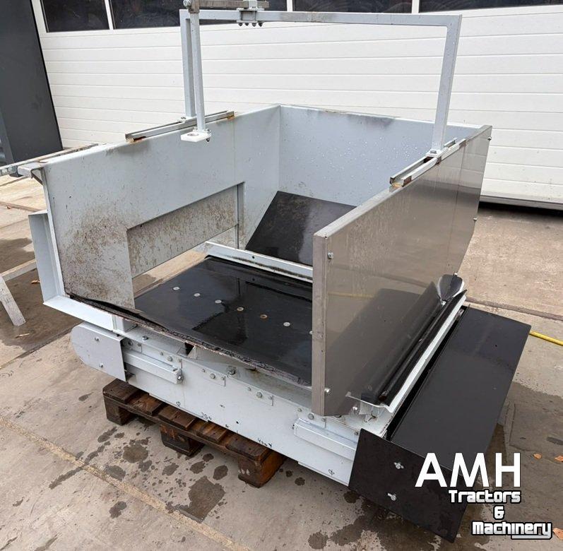 Convoyeur  1500X800 Bunker met uitvoerband, Feed hopper with discharge conveyor, Dosierbunker mit Austragsband
