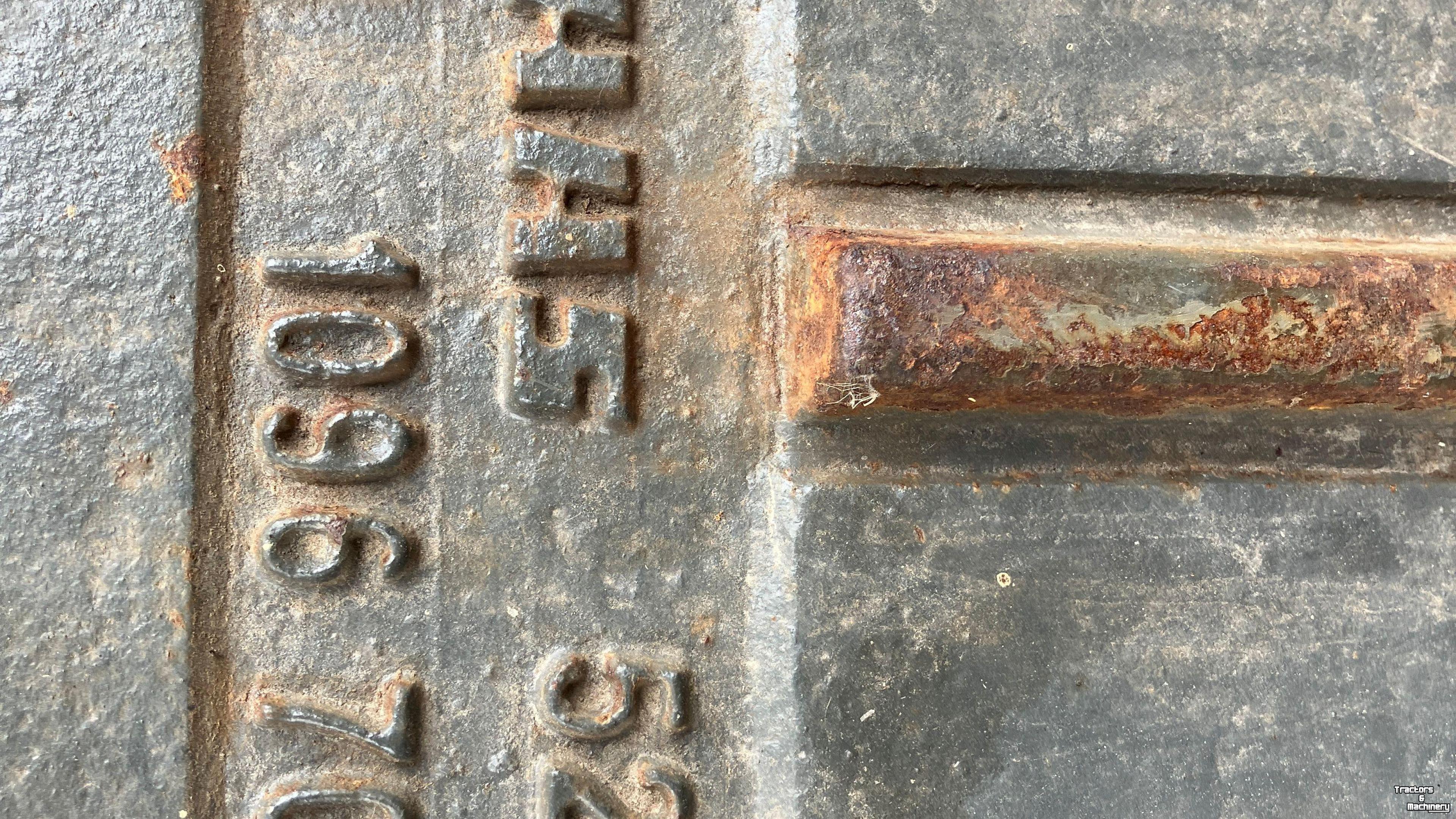 Pièces d‘occasion diverse Claas Frontgewichten / Middengewichten / Frontweights