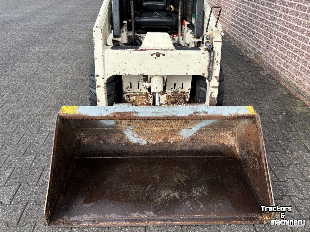 Chargeuse compacte Bobcat 453