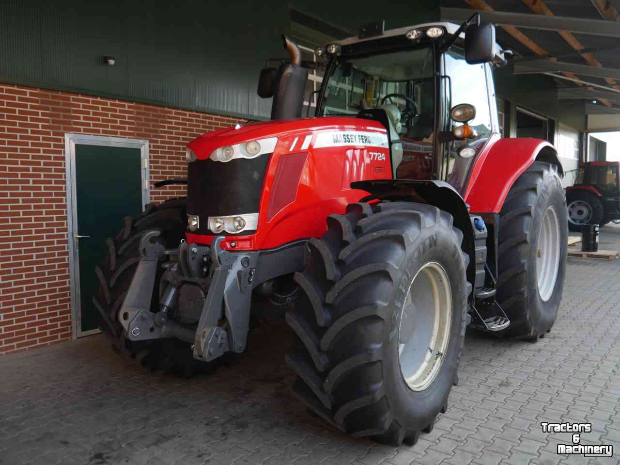 Tracteur Massey Ferguson 7724 Dyna-VT