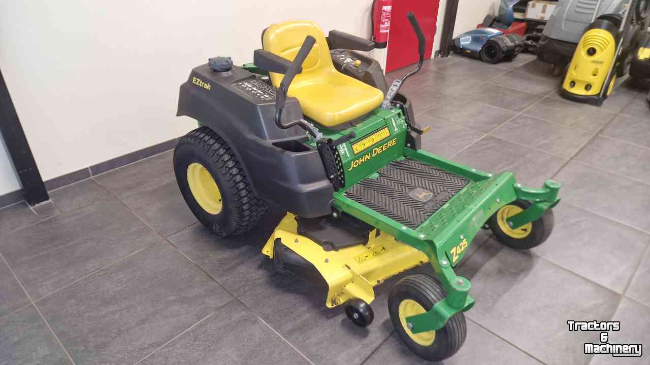 Tracteur Tondeuse Autoporté John Deere Z425