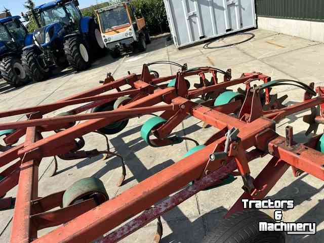 Cultivateur Kverneland kverneland cultivator