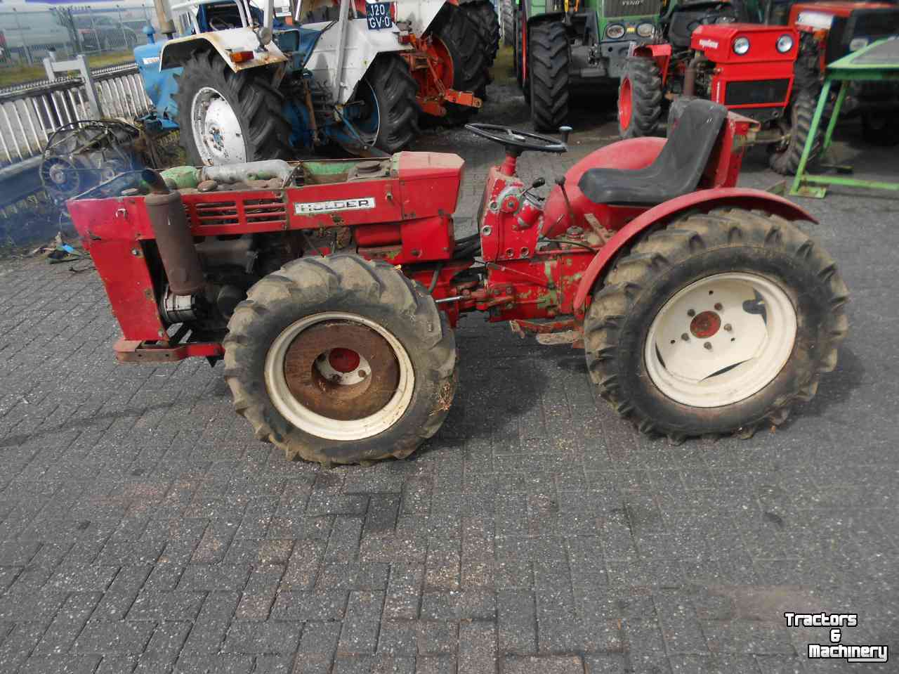 Tracteur pour vignes et vergers Holder a45