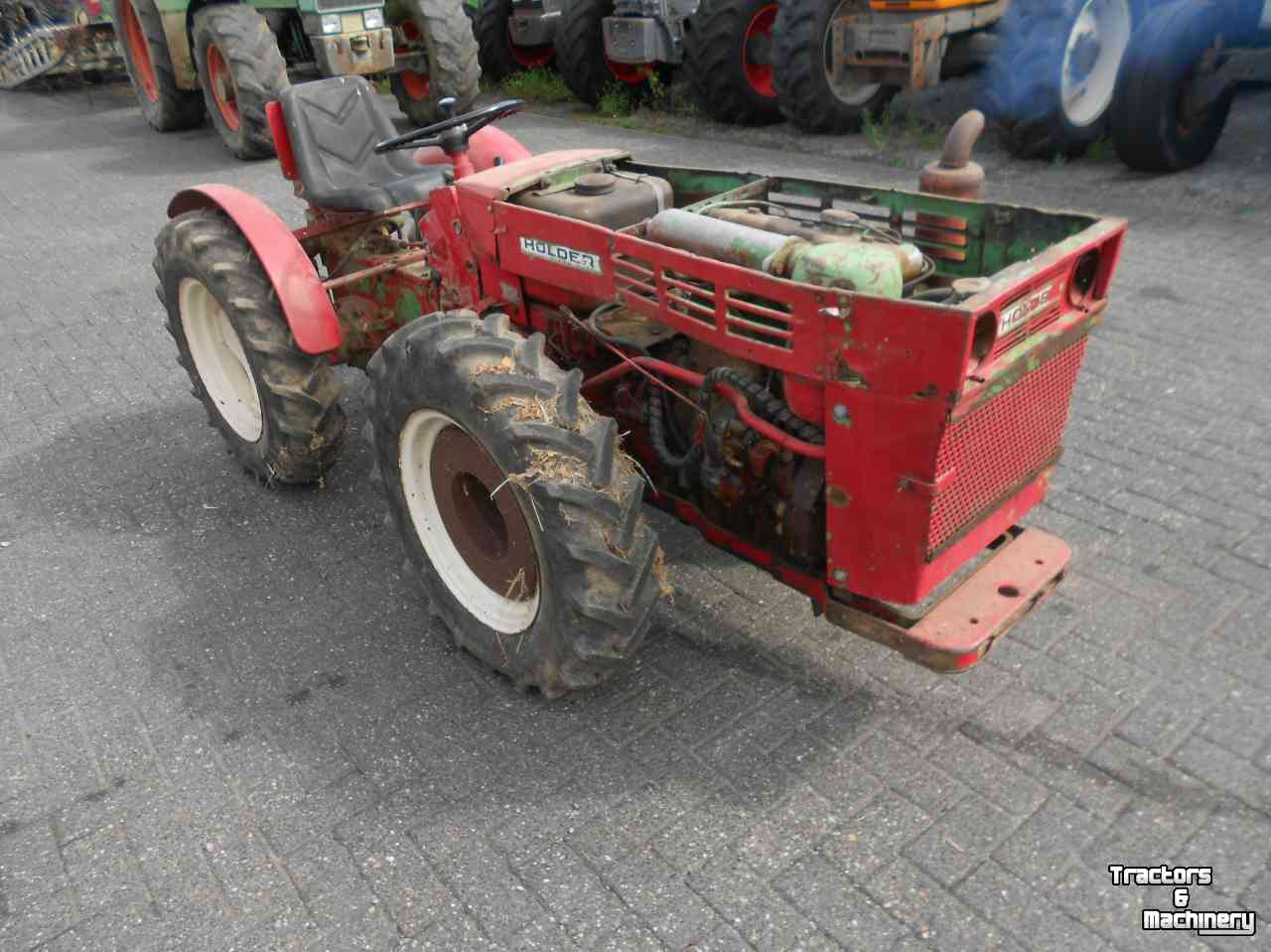 Tracteur pour vignes et vergers Holder a45