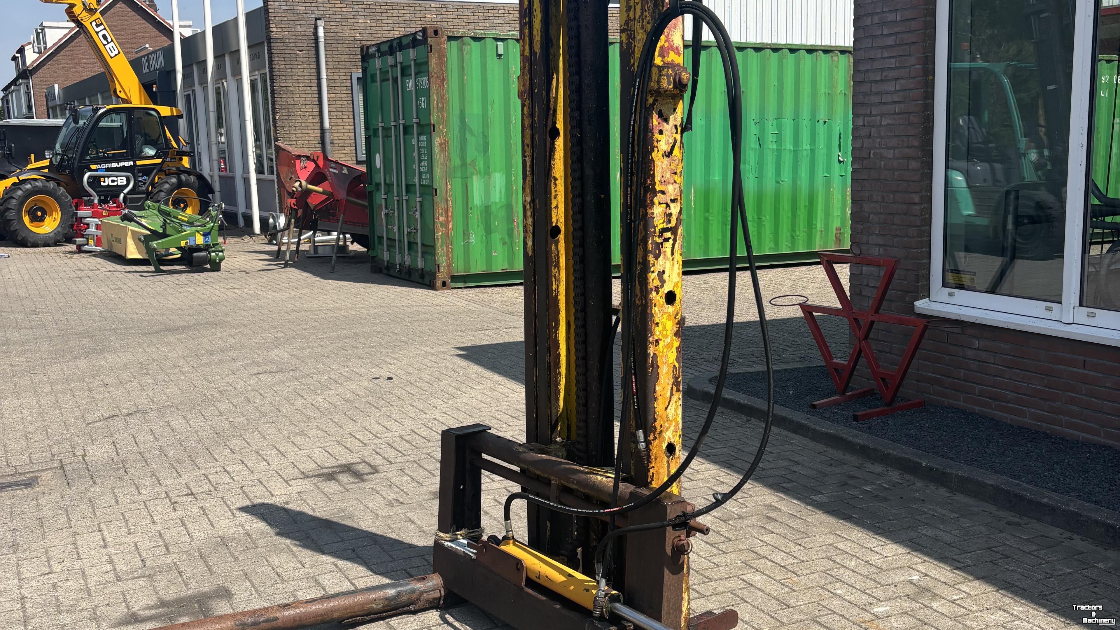 Elévateur  Onbekend HEFMAST MET RONDEBALENKLEM