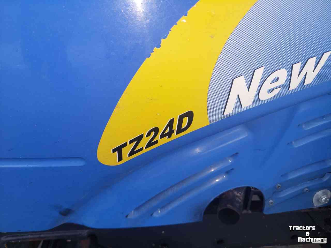 Tracteurs New Holland TZ 24d