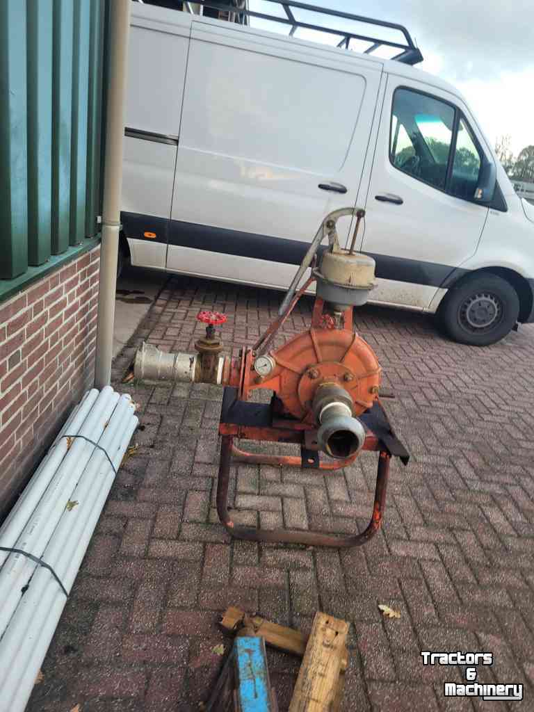 Pompe d‘irrigation Vincenzi & Gibertini Aftakaspomp V&g 2-80/8 op bok