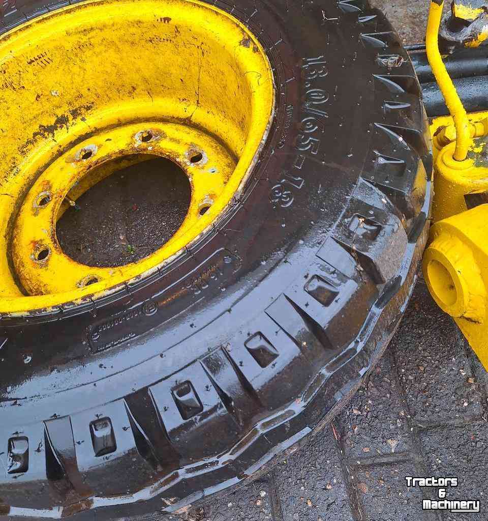 Roues, Pneus, Jantes, Barillets Jumelage  BKT 13.065X18 BKT AW702 WIEL 8-221-275