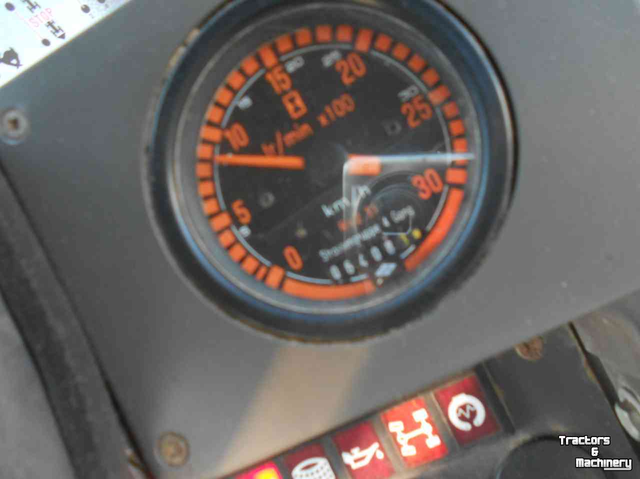 Tracteur Renault 103-54