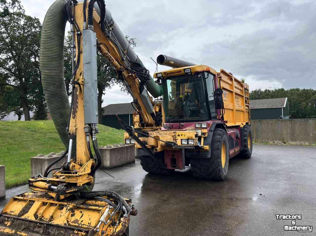 Bras avec tondeuse à fléaux Vredo VT2716HS zelfrijder