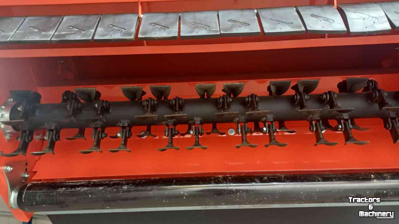 Rotobroyeur Kubota Koala 1600 pro klepelmaaier  Kubota Peruzzo