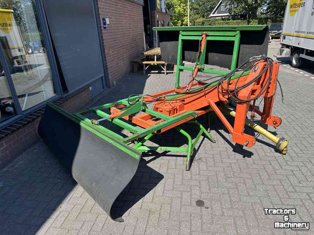 Eparpilleur de fourrage Holaras Jumbo HK-HUS Kuilverdeler