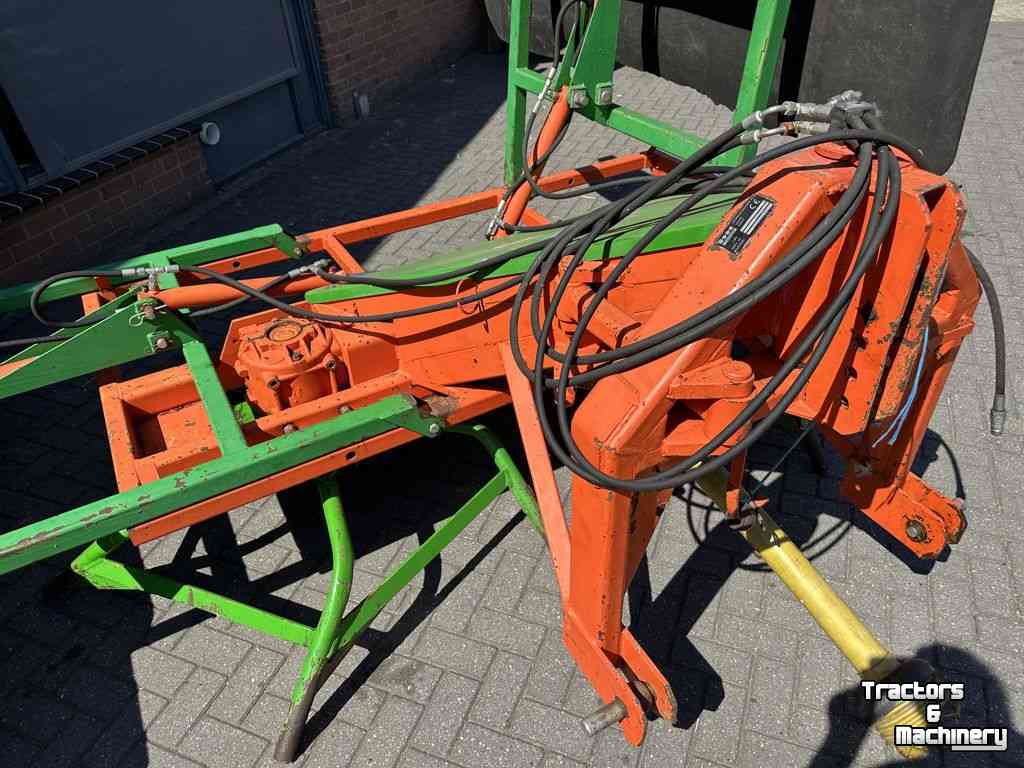 Eparpilleur de fourrage Holaras Jumbo HK-HUS Kuilverdeler