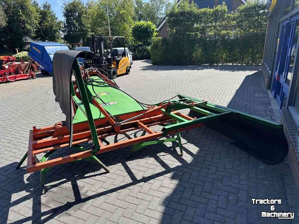 Eparpilleur de fourrage Holaras Jumbo HK-HUS Kuilverdeler