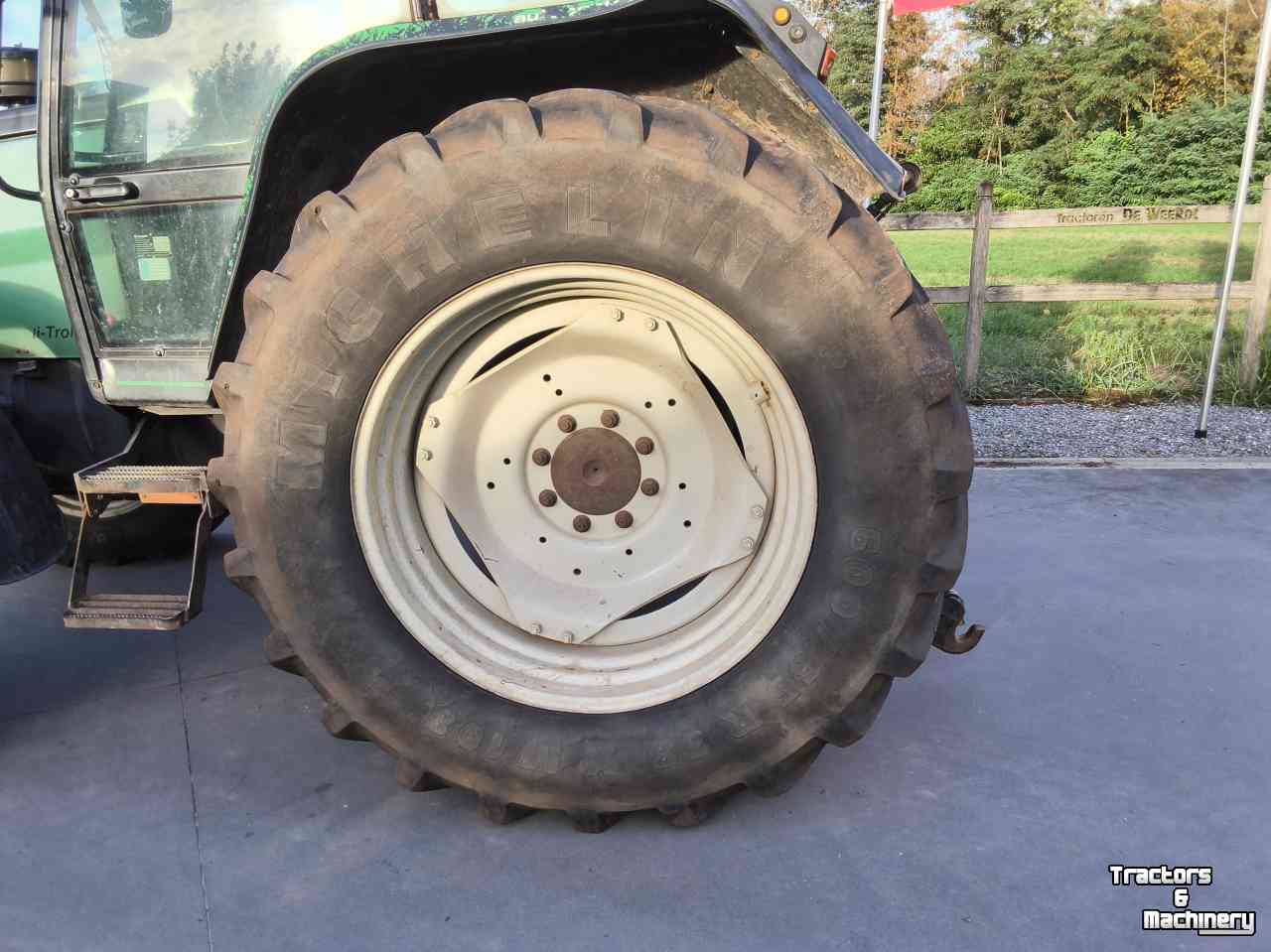 Tracteur Valtra 6000