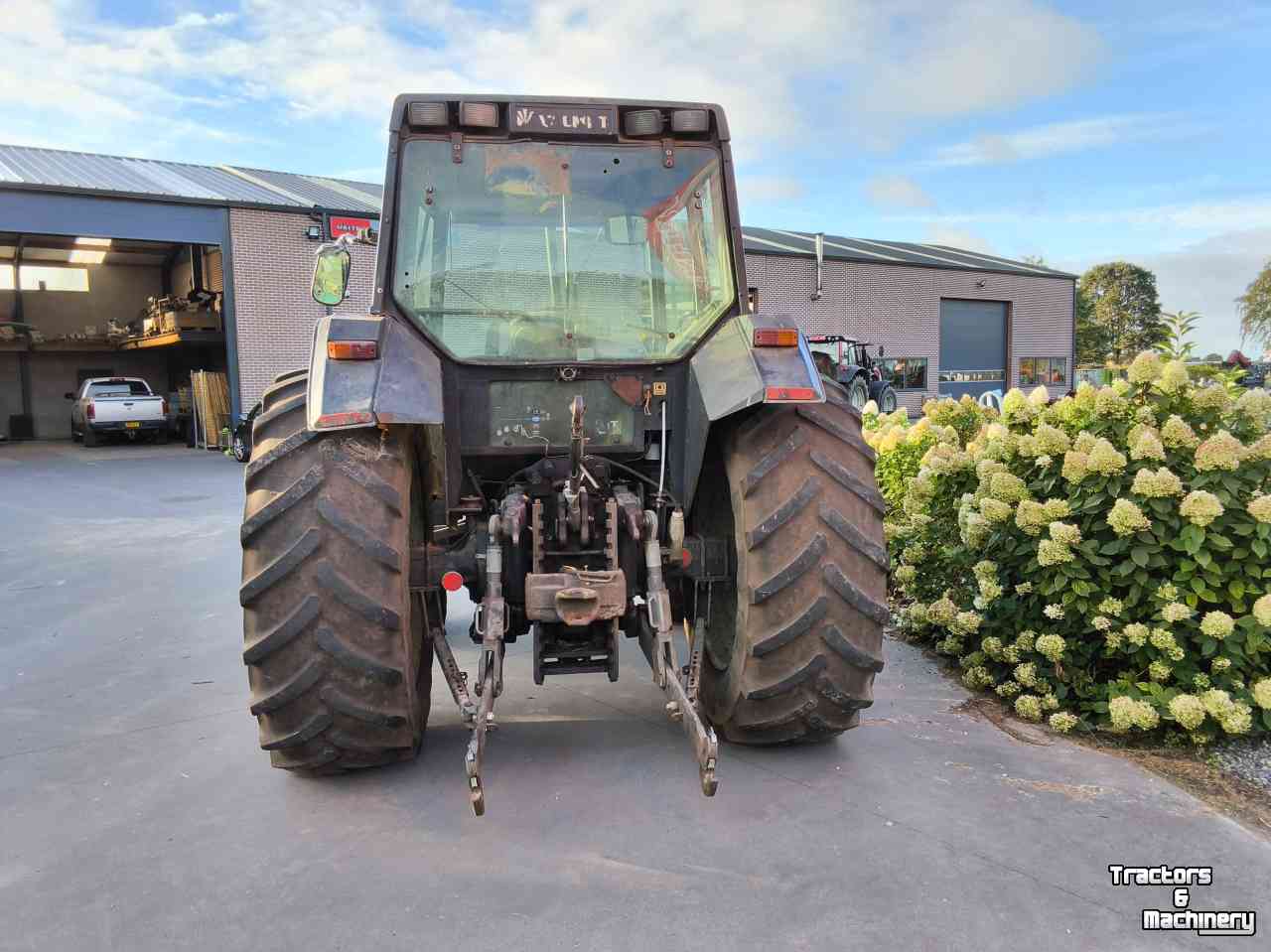 Tracteur Valtra 6000