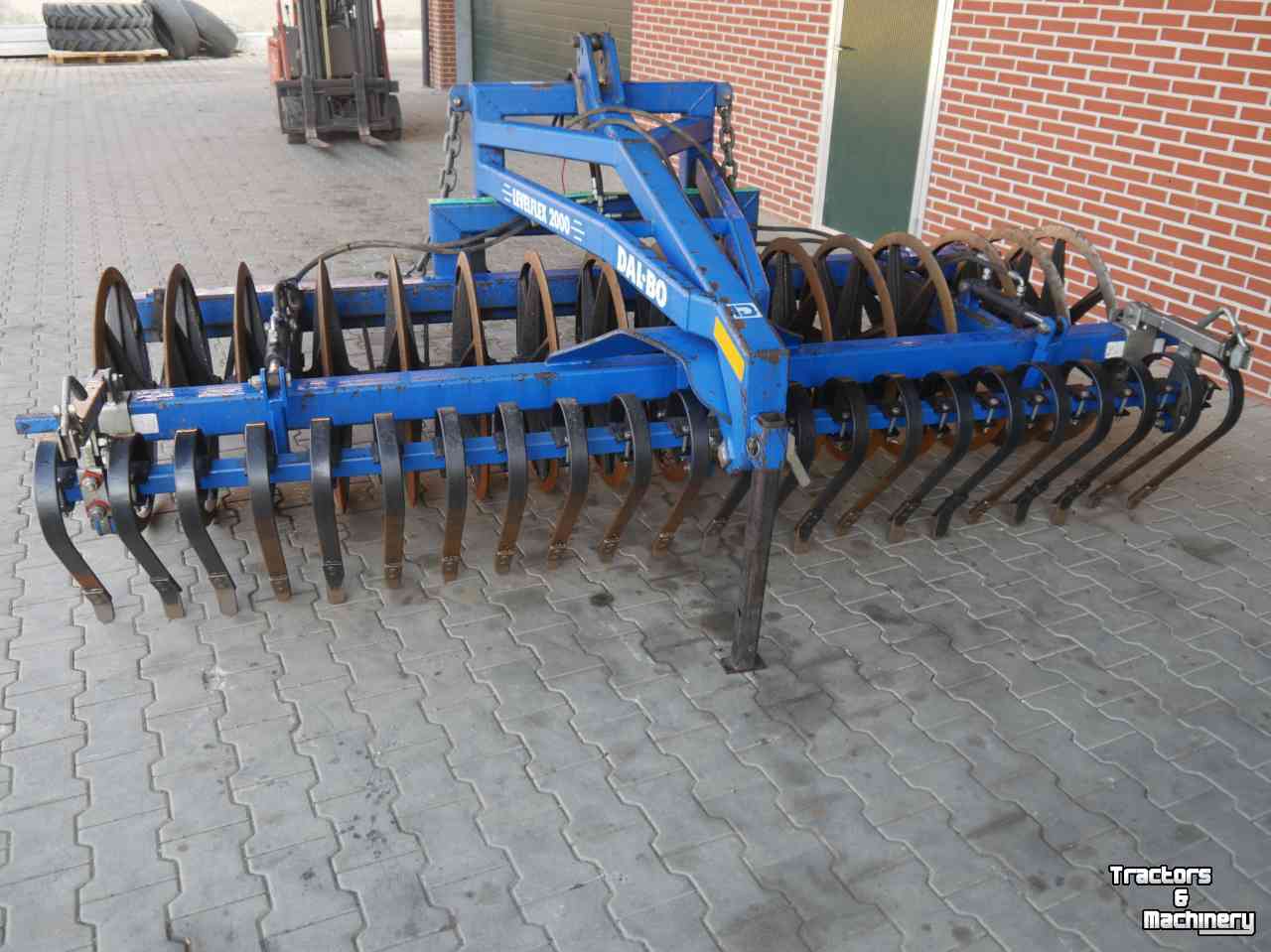 Rouleau compacteur latérale / avant Dalbo Levelflex 2000 3m + crossboard